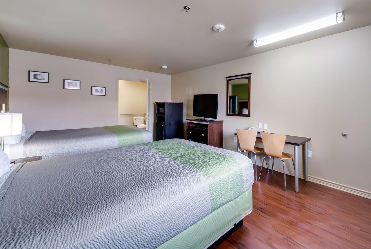 Motel 6 フローレスヴィル  エクステリア 写真